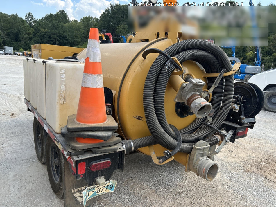 2023 Vac-Tron LP573XDT T4 Koehler Diesel Engine, 500 Gallon Debris Tank, x2 100 Gallon Water Tanks