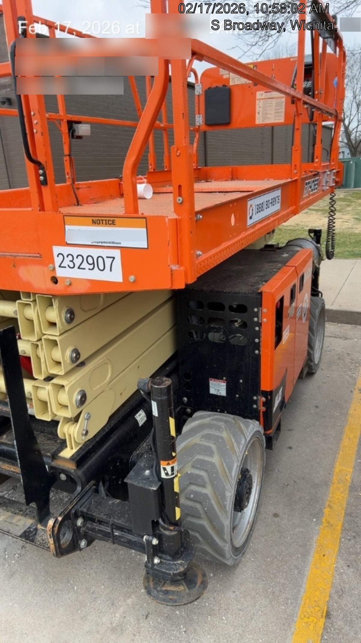 2022 JLG RT4069