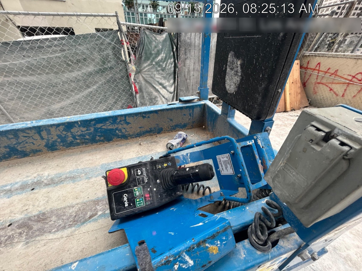 2020 Genie GS-1930 Solid Non Marking Tires, Beacon, Folding rails with half height swing gate, 800W Inverter
