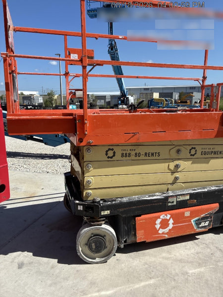 2022 JLG ES3246