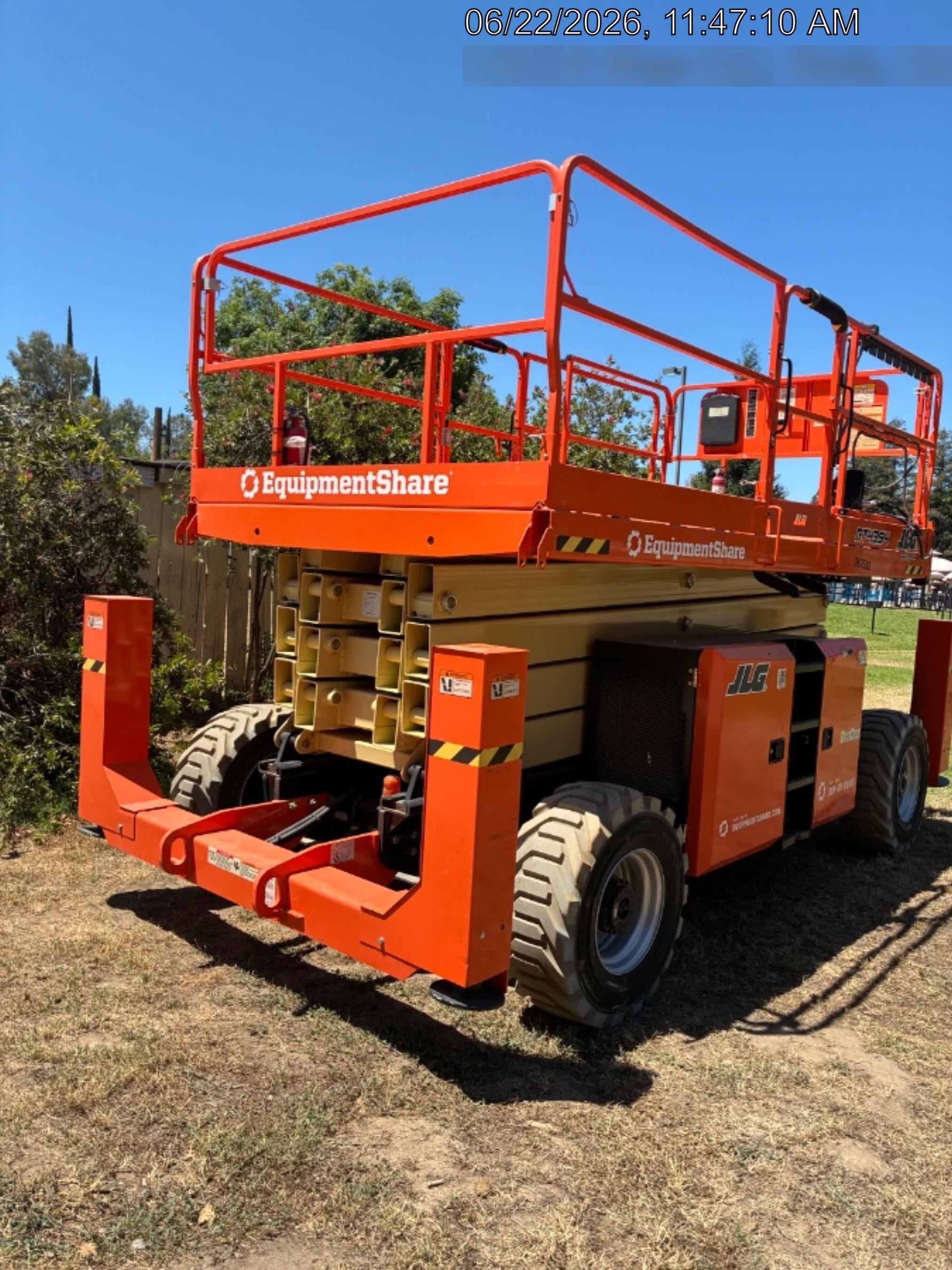 2023 JLG RT4394