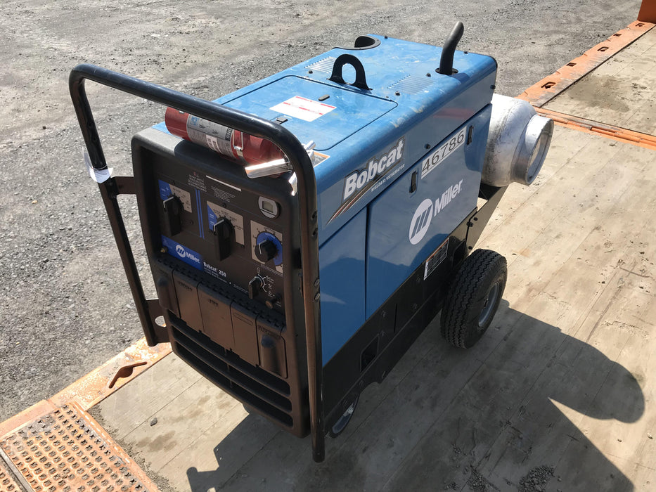 2019 Miller Electric BOBCAT 250 Standard w/Running Gear, Bracket, Hose