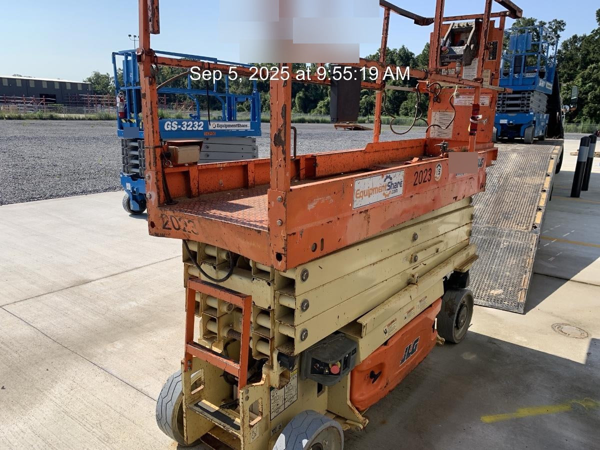 2016 JLG 2632ES