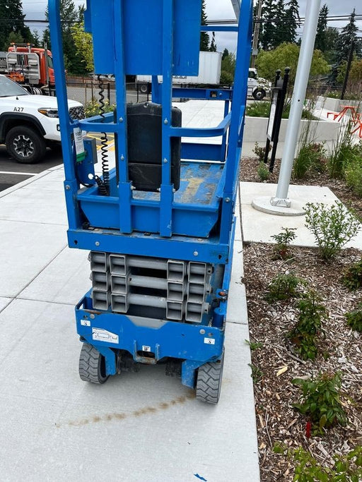 2019 Genie GS-1930 Half Height Swing Gate, 800W Inverter