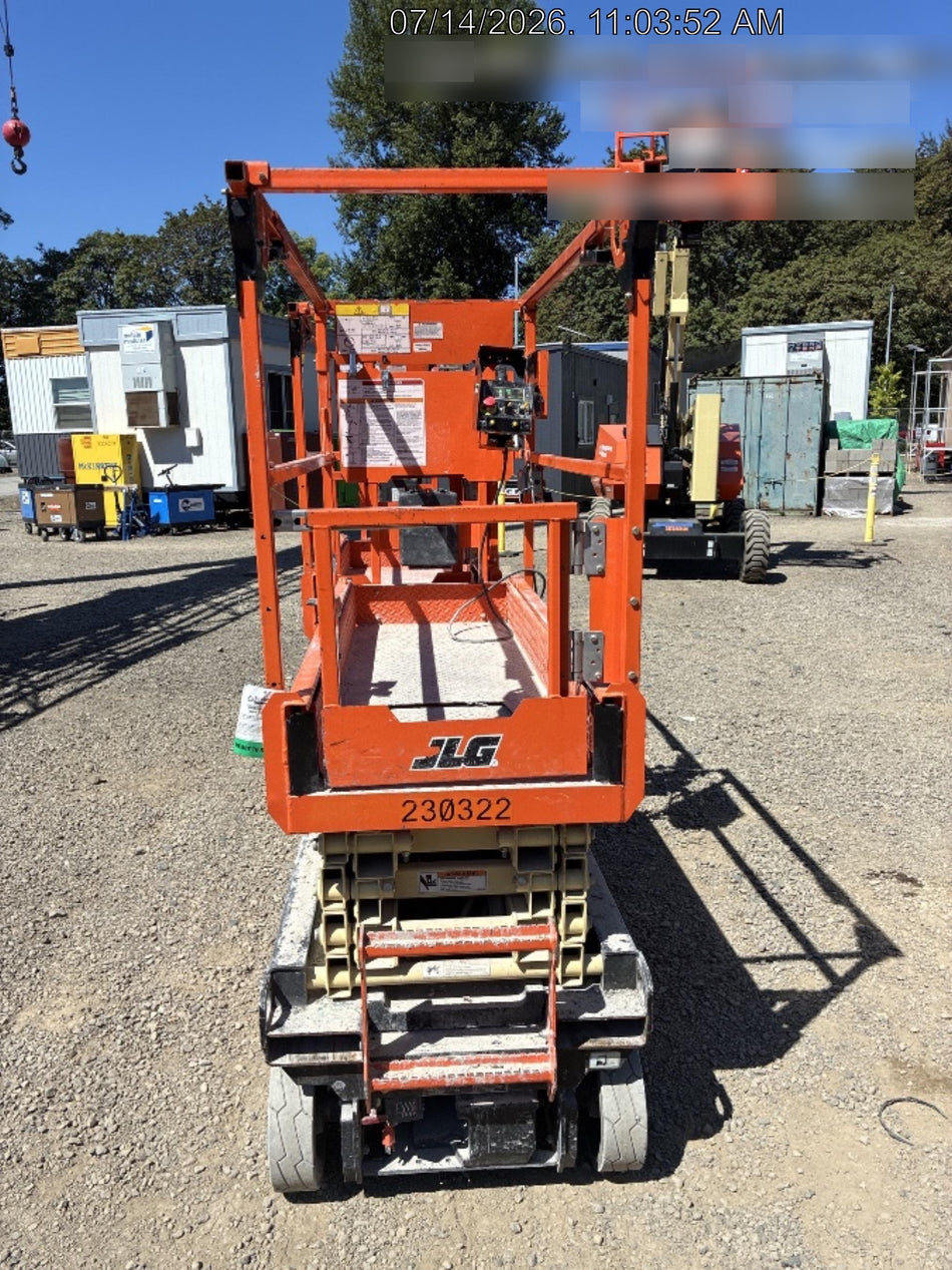 2022 JLG ES1932