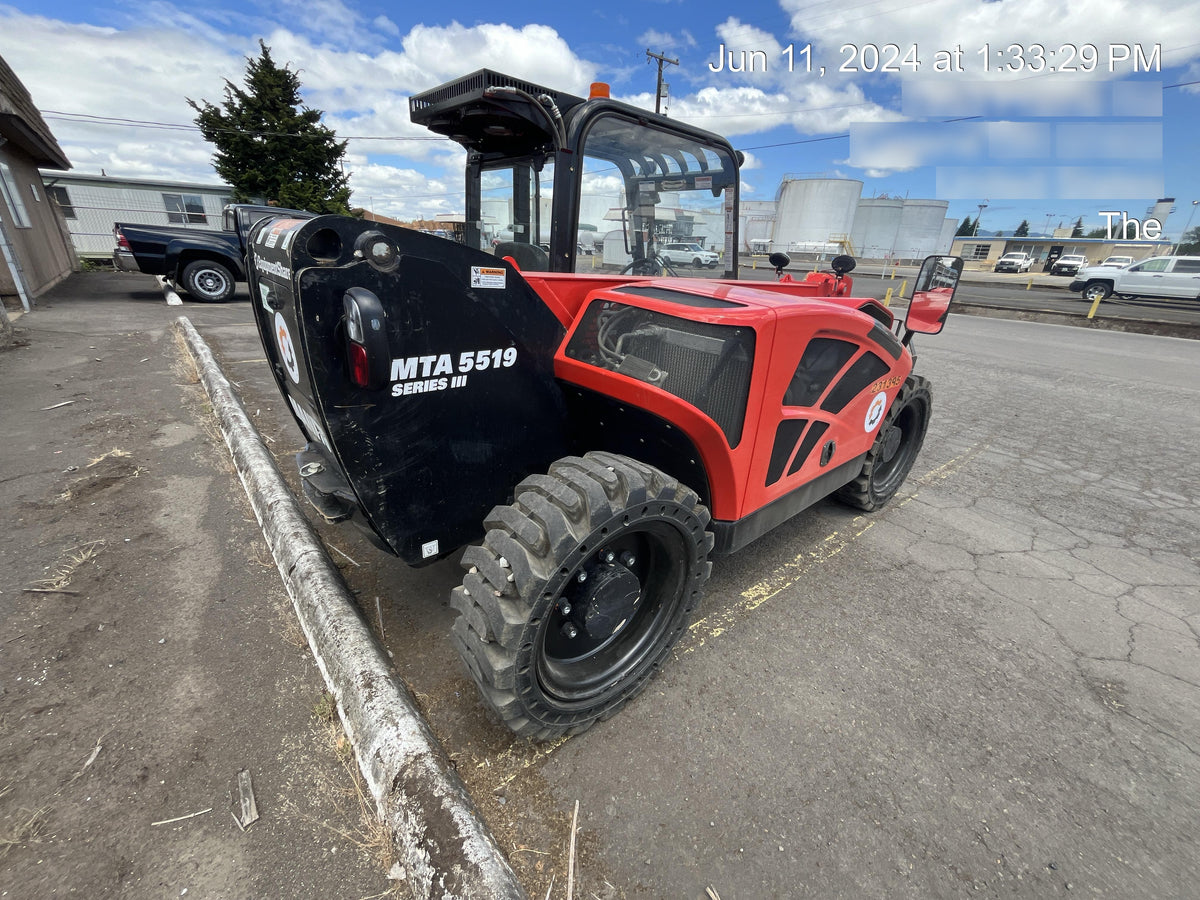2022 MANITOU MTA5519