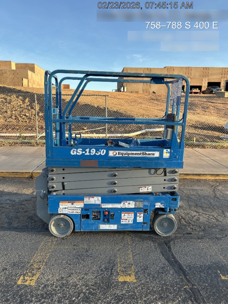 2019 Genie GS-1930 Half Height Swing Gate, 800W Inverter