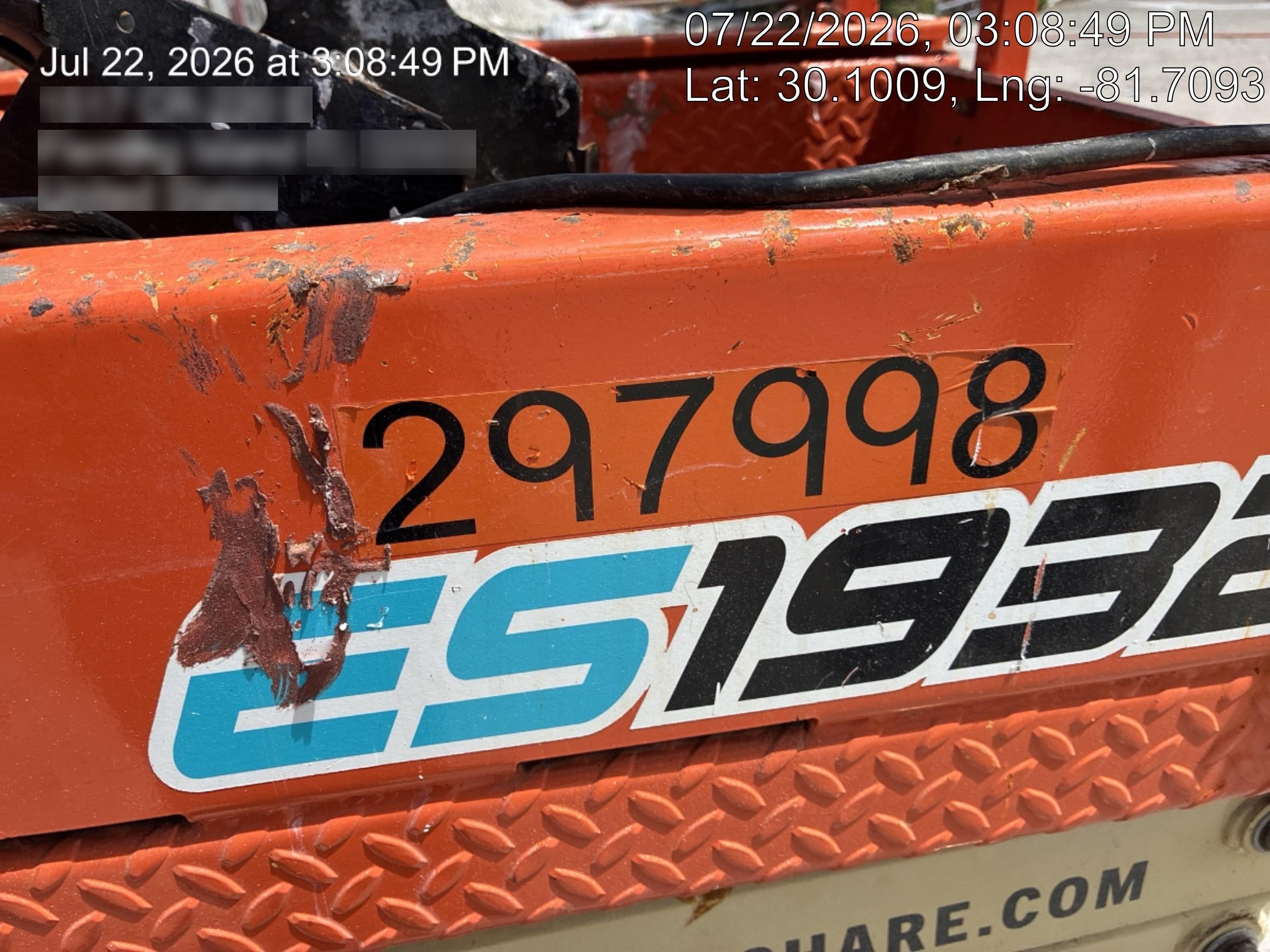 2023 JLG ES1932