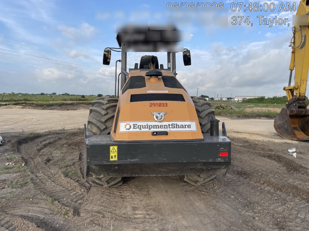 2023 CASE SV211E