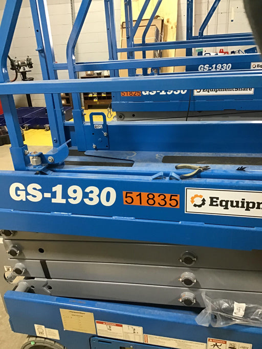 2019 Genie GS-1930 Fixed Rails with Chain Entry