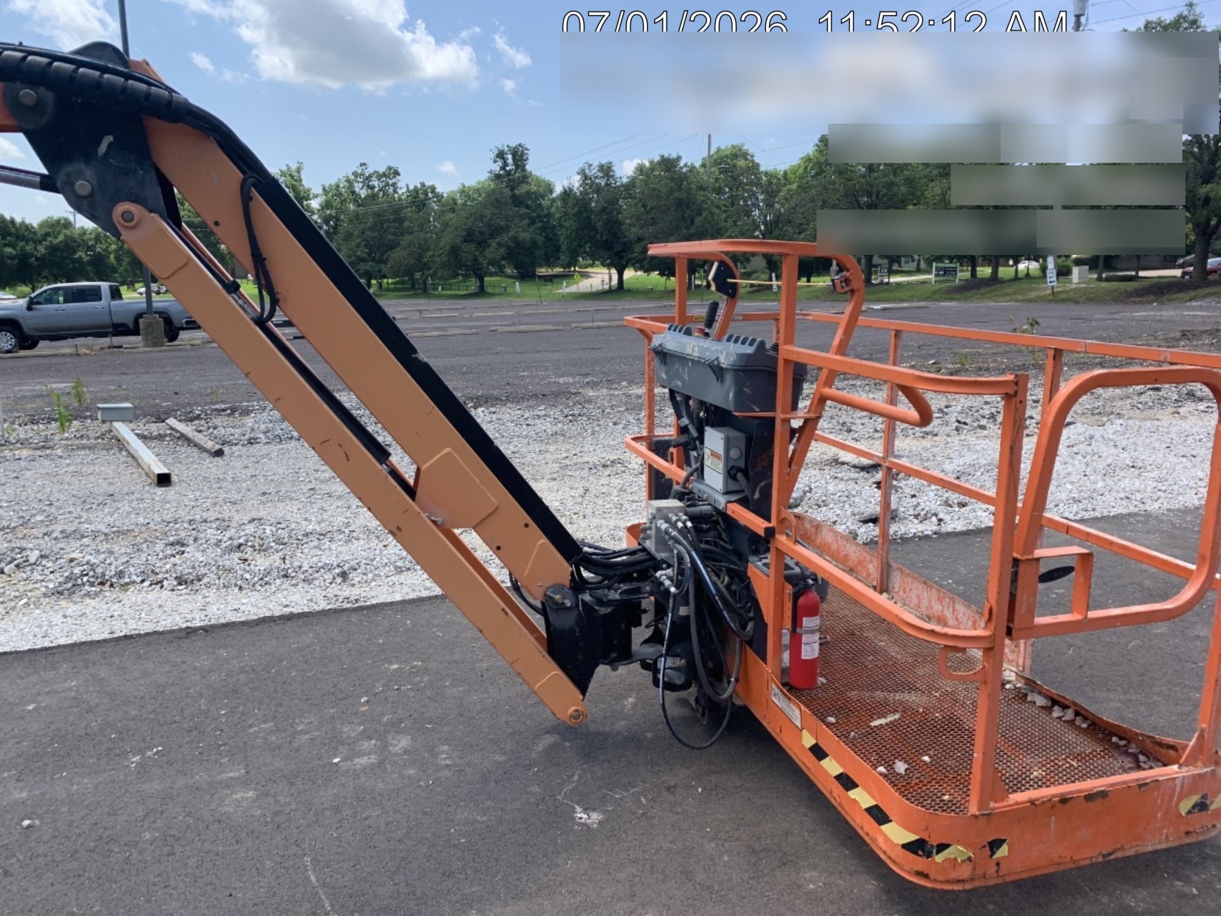 2023 JLG 660SJ