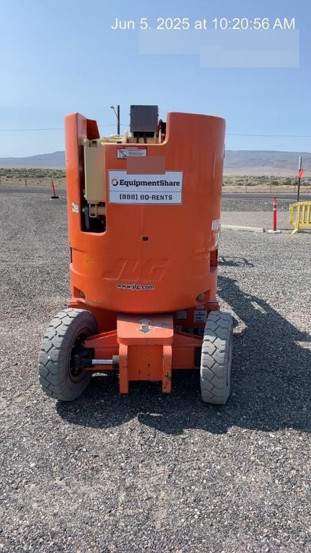 2019 JLG E300AJP