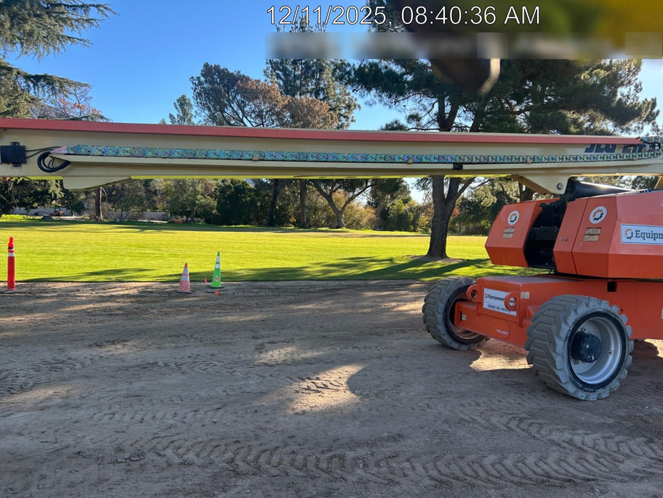 2020 JLG 860SJ