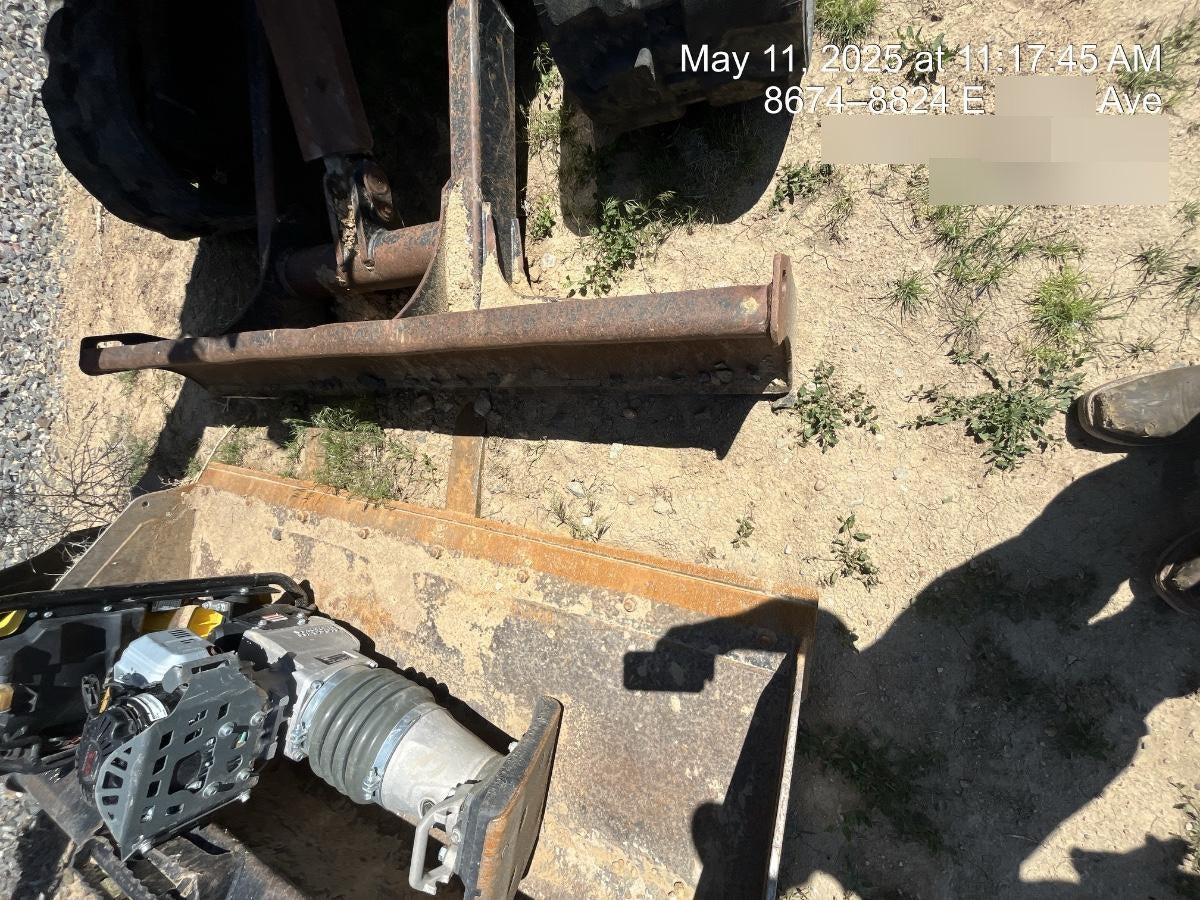 2021 PALADIN 48" Pallet Forks - Paladin