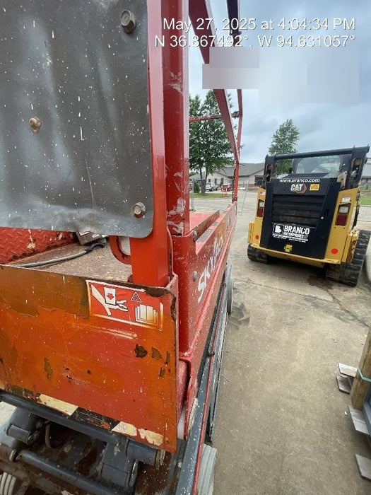 2016 Skyjack SJIII-3226 26' Electric Scissor Lift