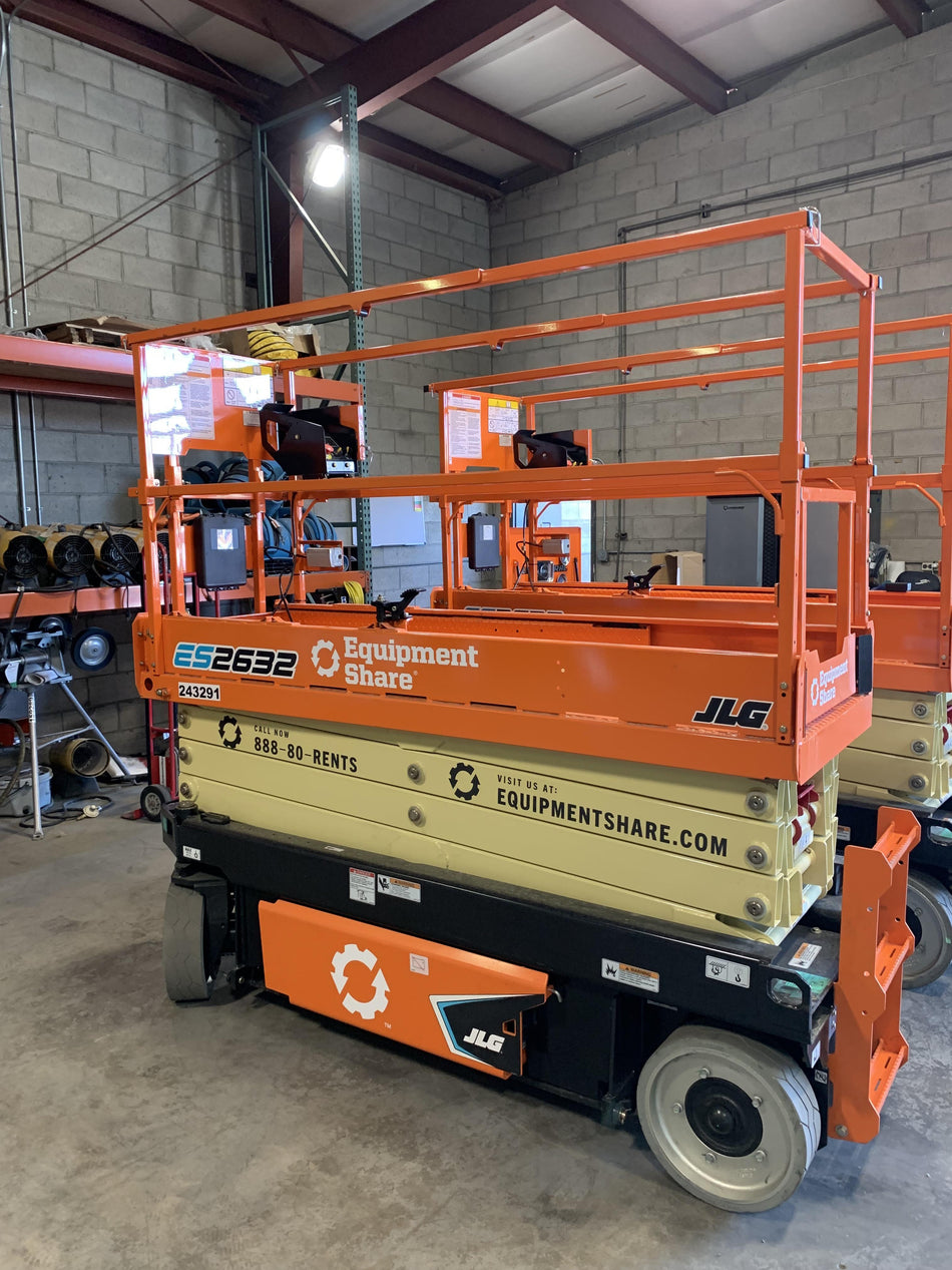 2022 JLG ES2632