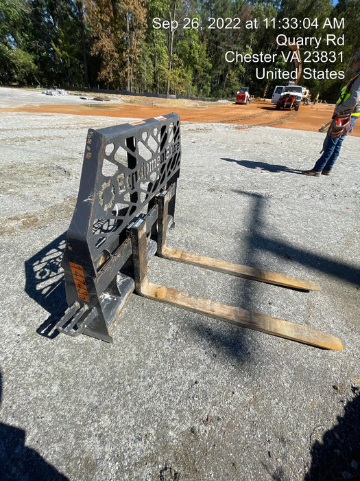 2021 PALADIN 48" Pallet Forks - Paladin