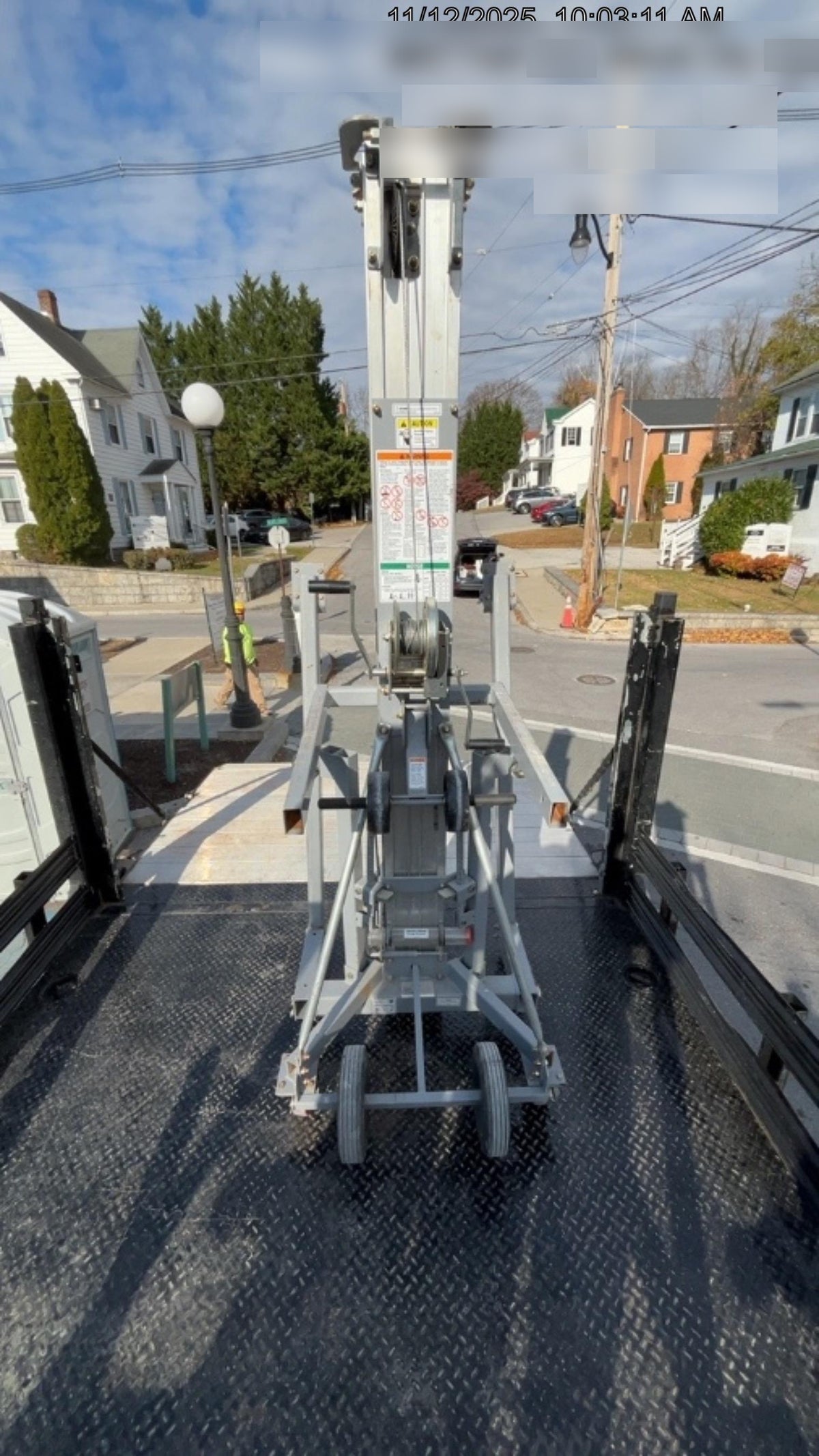 2023 GENIE SLC-24