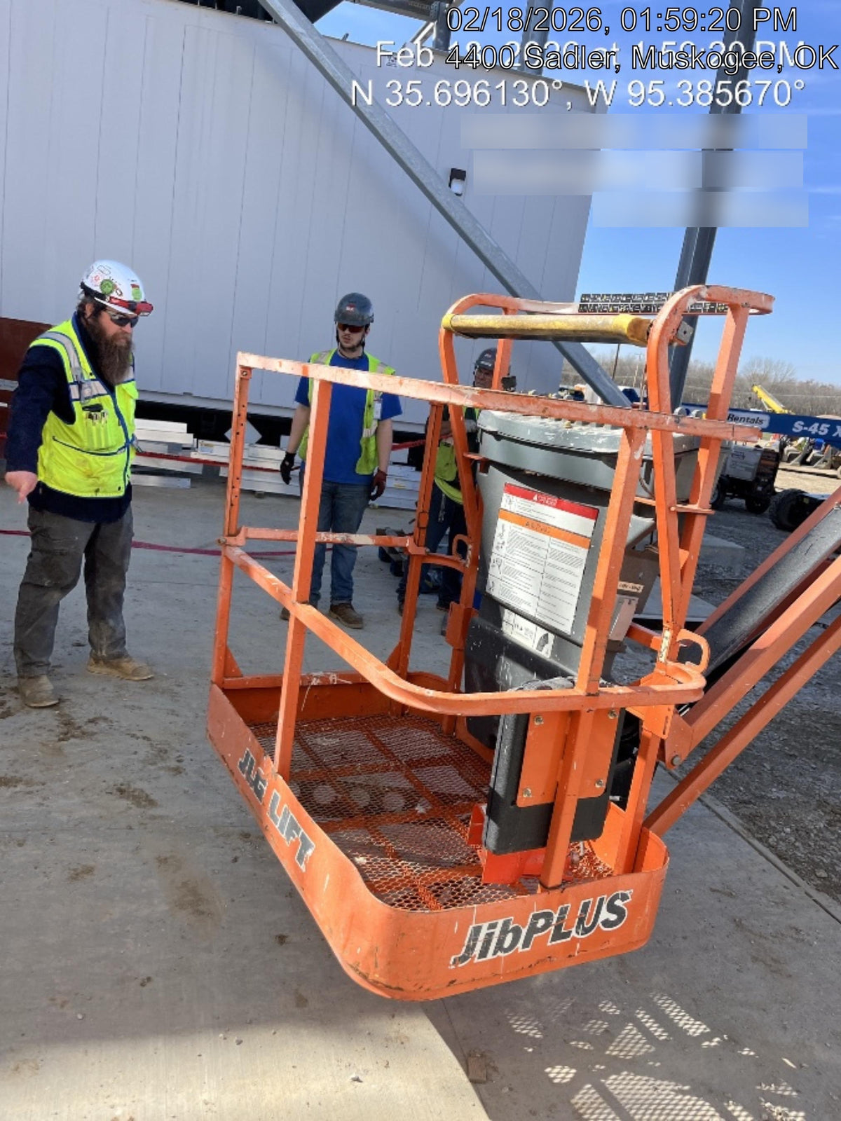 2019 JLG E300AJP
