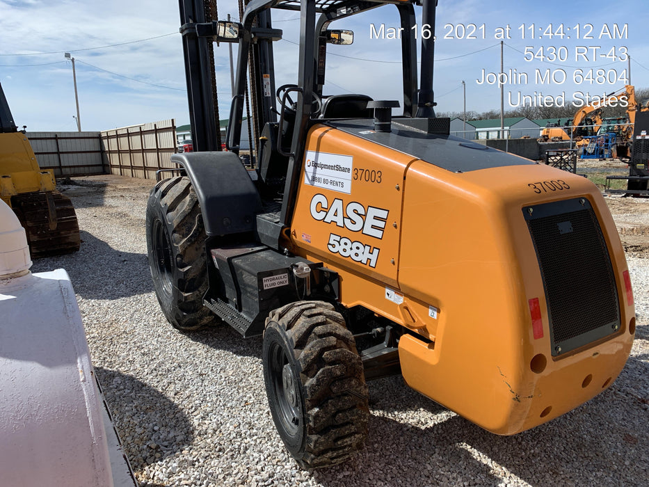 2019 CASE 588H