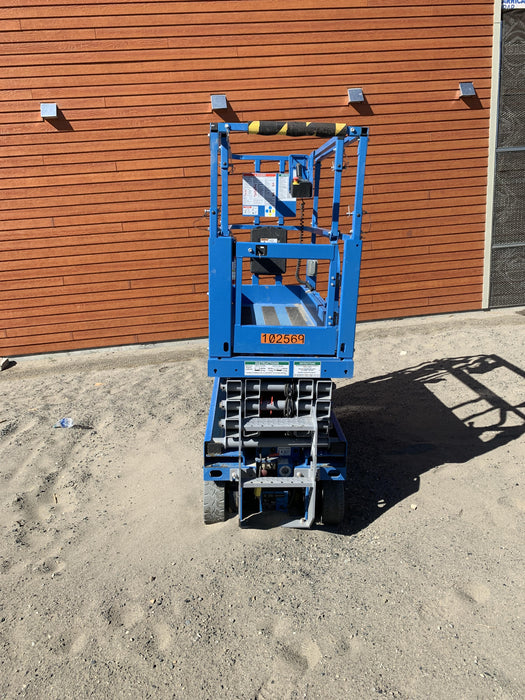 2020 Genie GS-1930 Solid Non Marking Tires, Beacon, Folding rails with half height swing gate, 800W Inverter
