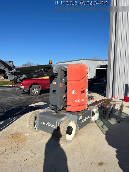 2017 SKYJACK SJ30 AJE