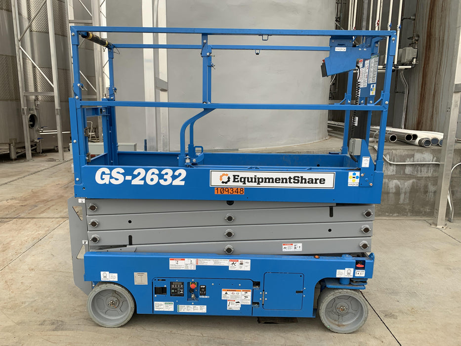 2020 Genie GS-2632 Solid NM Tires, Folding Rails with Half-Height Swing Gate, Beacon, 800W Invertor