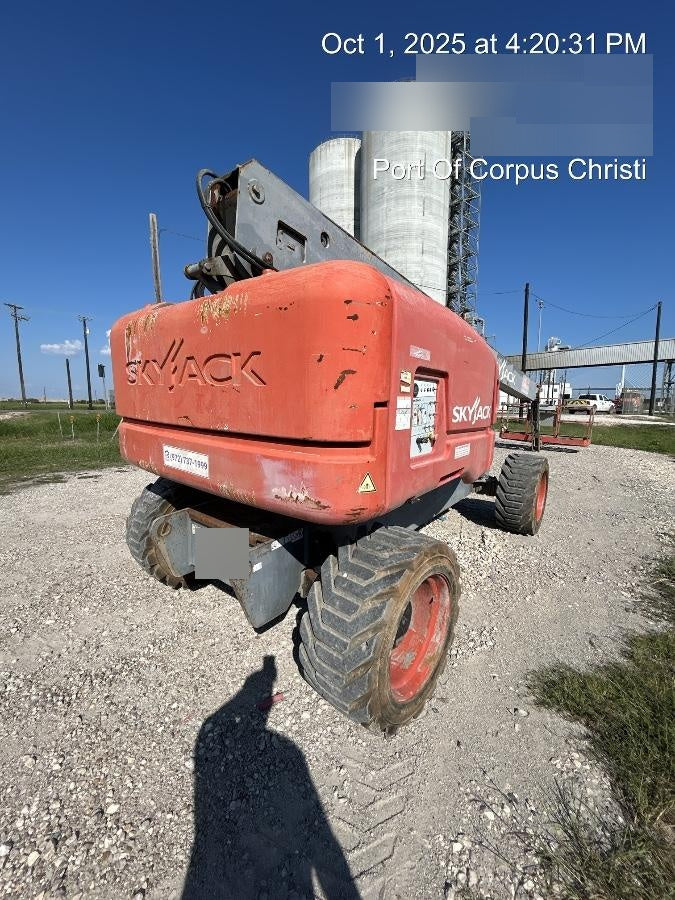 2016 SKYJACK SJ86T