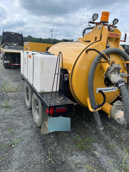 2023 Vac-Tron LP573XDT T4 Koehler Diesel Engine, 500 Gallon Debris Tank, x2 100 Gallon Water Tanks