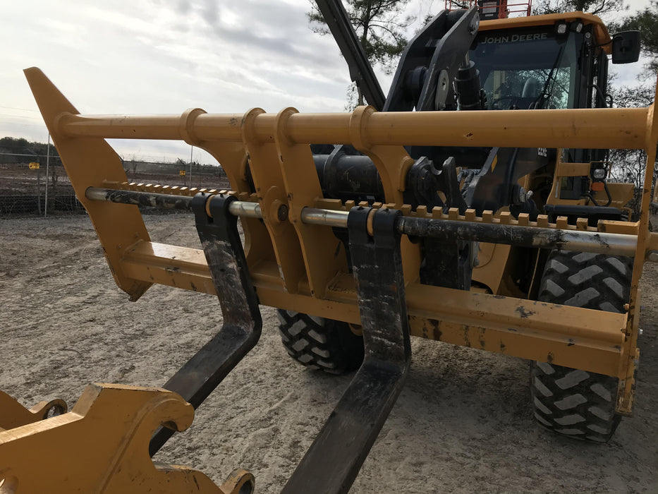 2020 JOHN DEERE 96" Loader Fork Carriage - John Deere