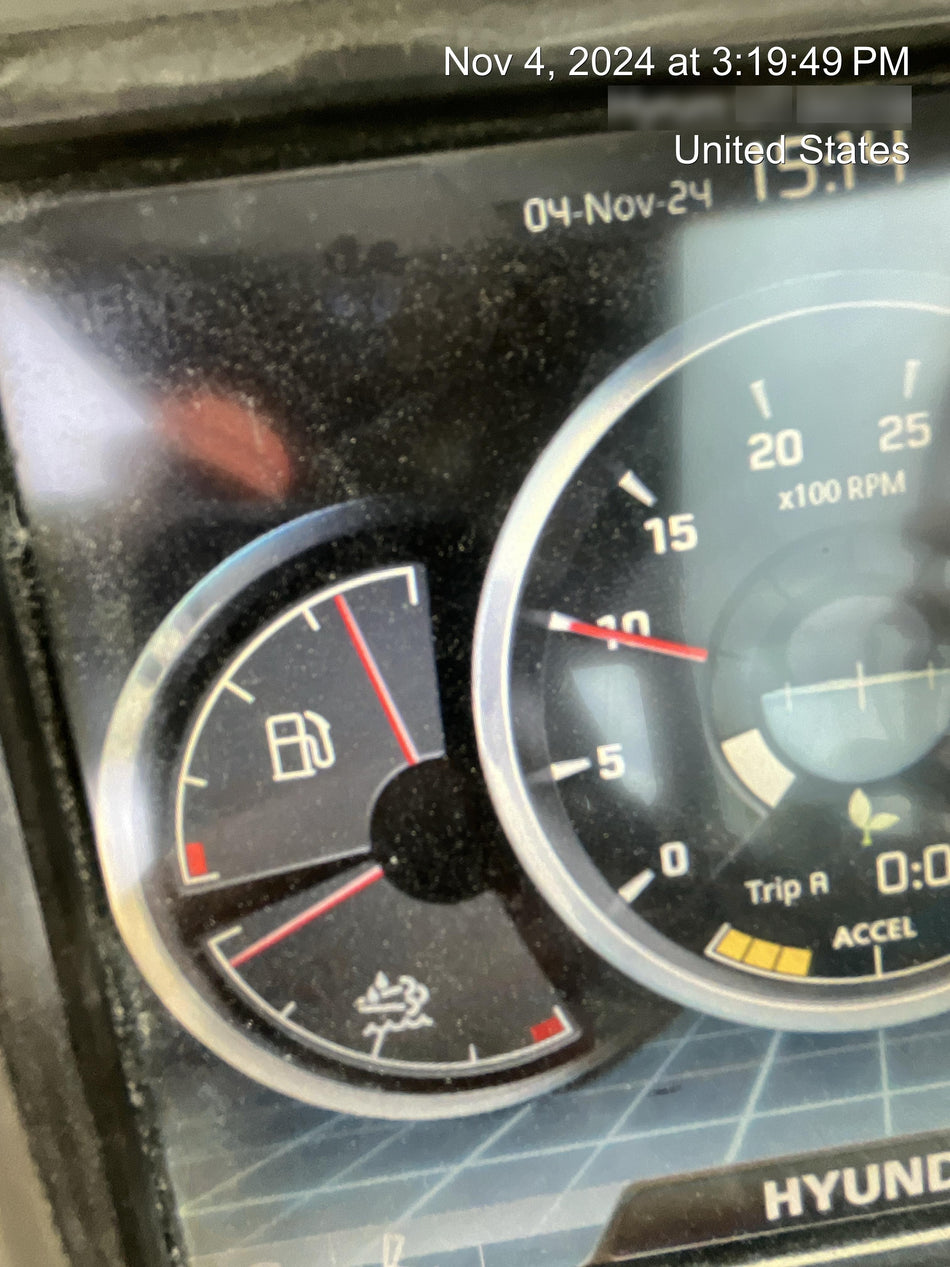 2017 HYUNDAI HX330L
