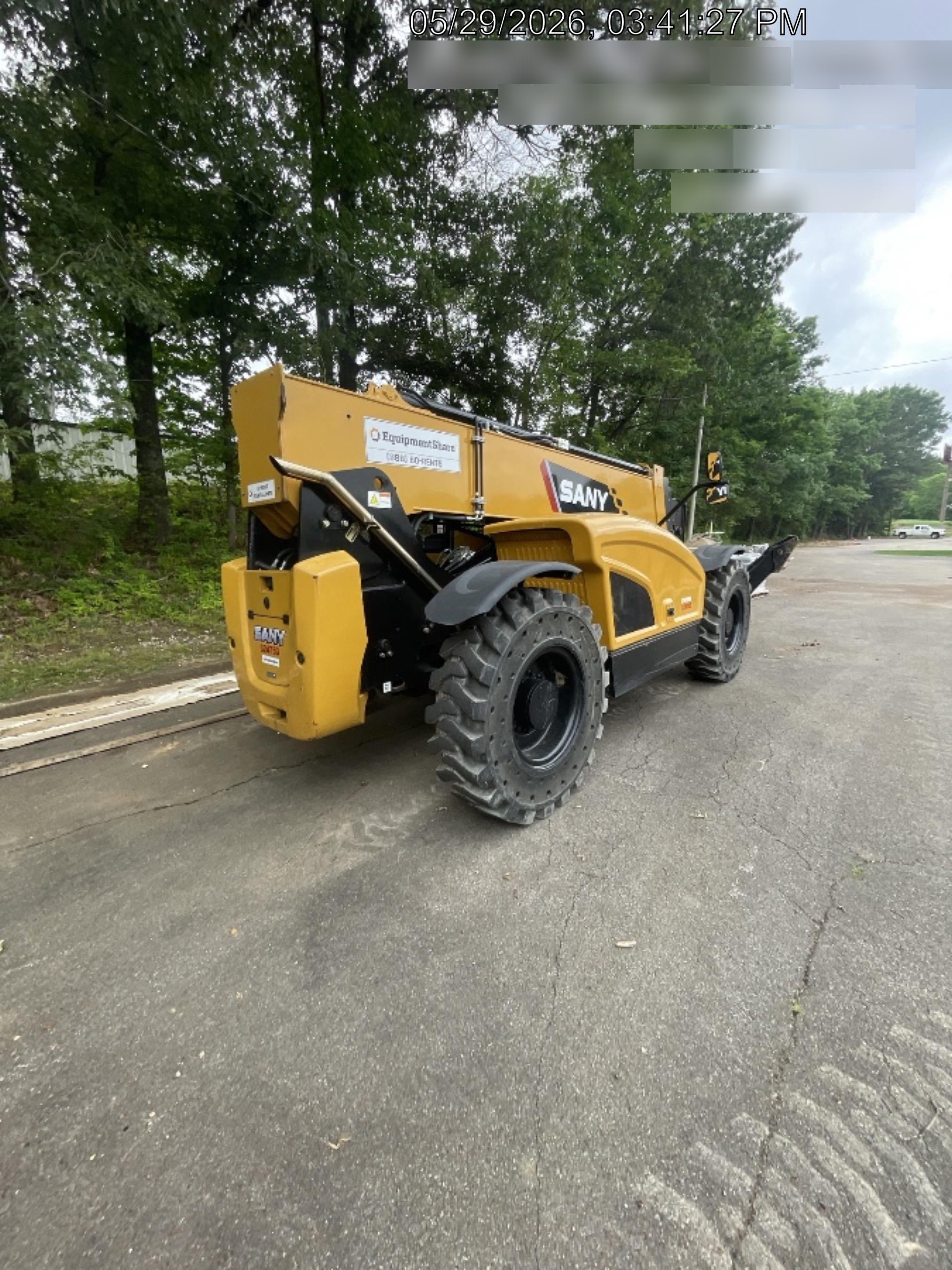 2023 SANY STH1056