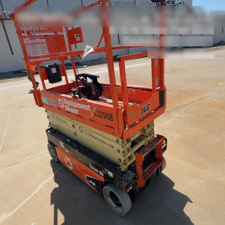 2022 JLG ES1932