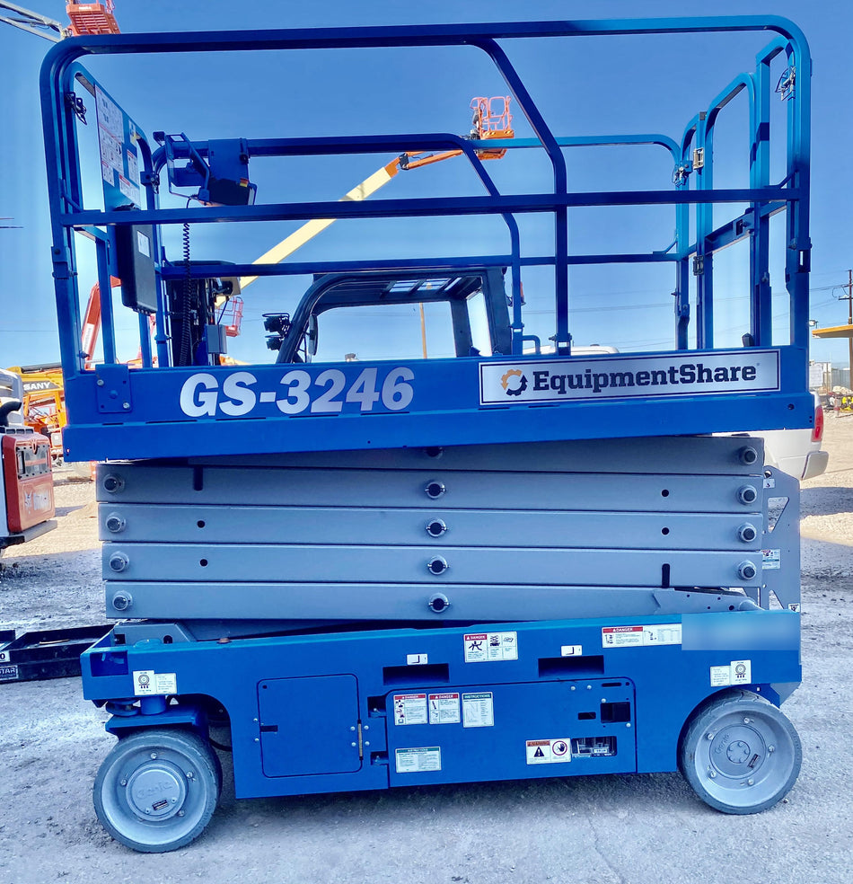 2022 GENIE GS-3246