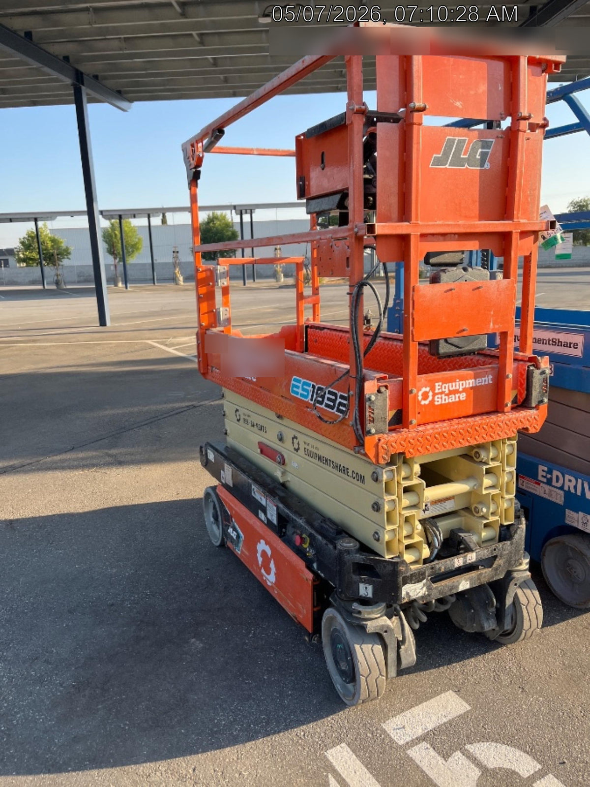 2022 JLG ES1932