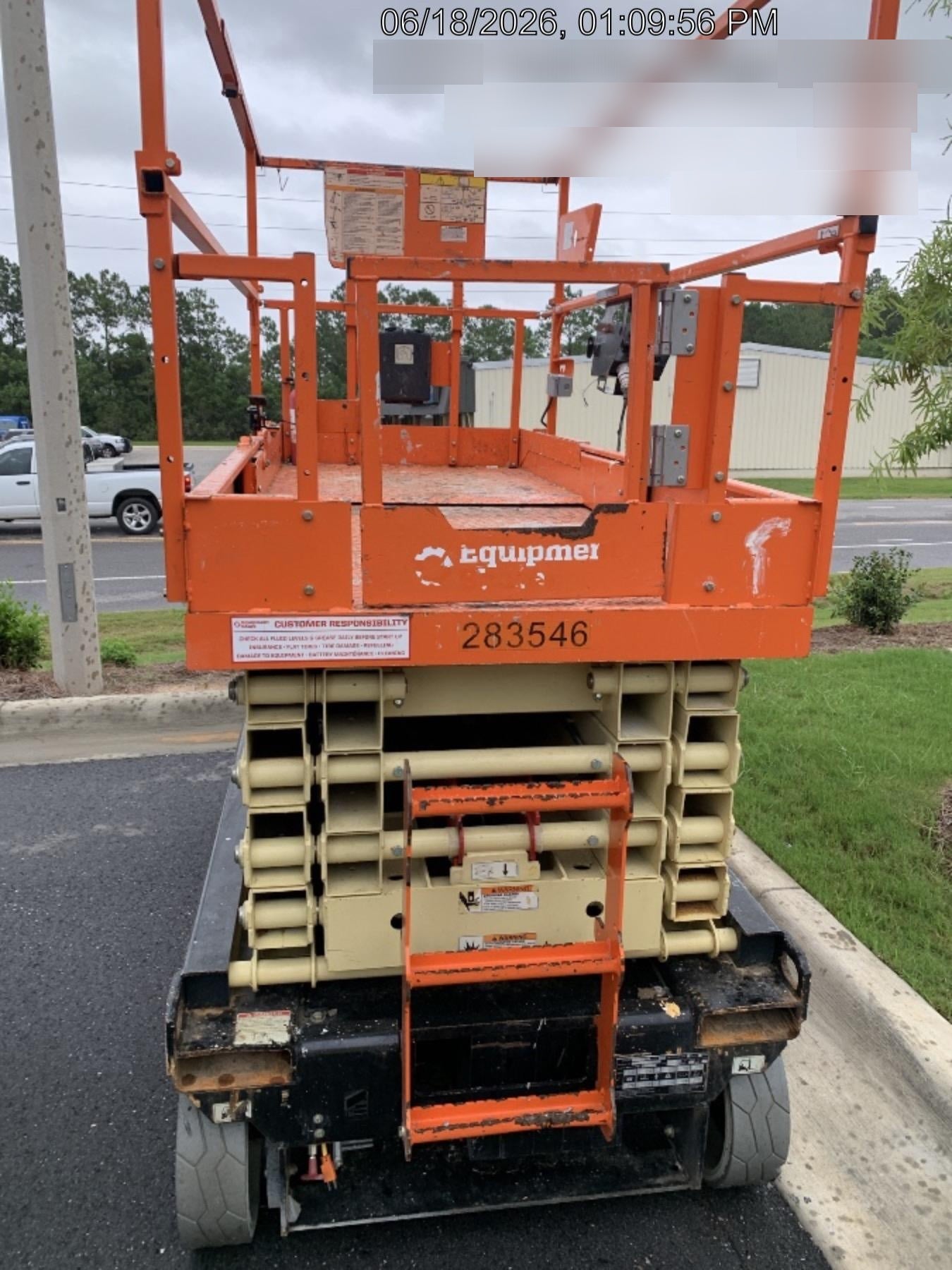 2022 JLG ES3246