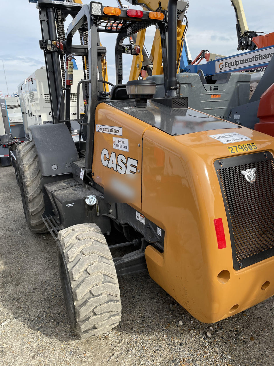 2023 CASE 588H