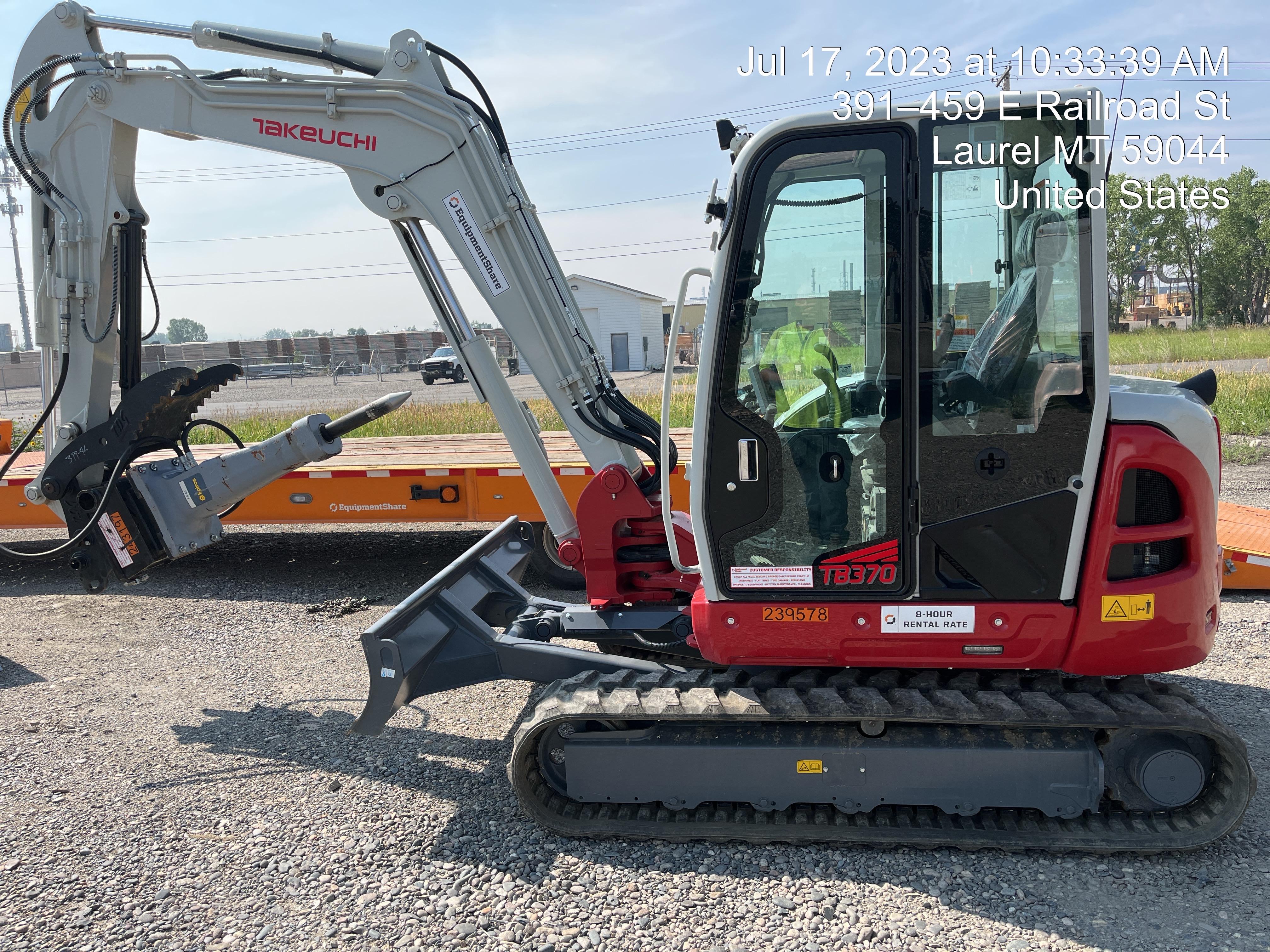 2021 TAKEUCHI TB370CR
