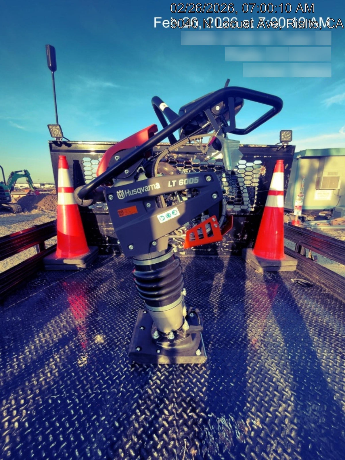 2025 HUSQVARNA LT6005