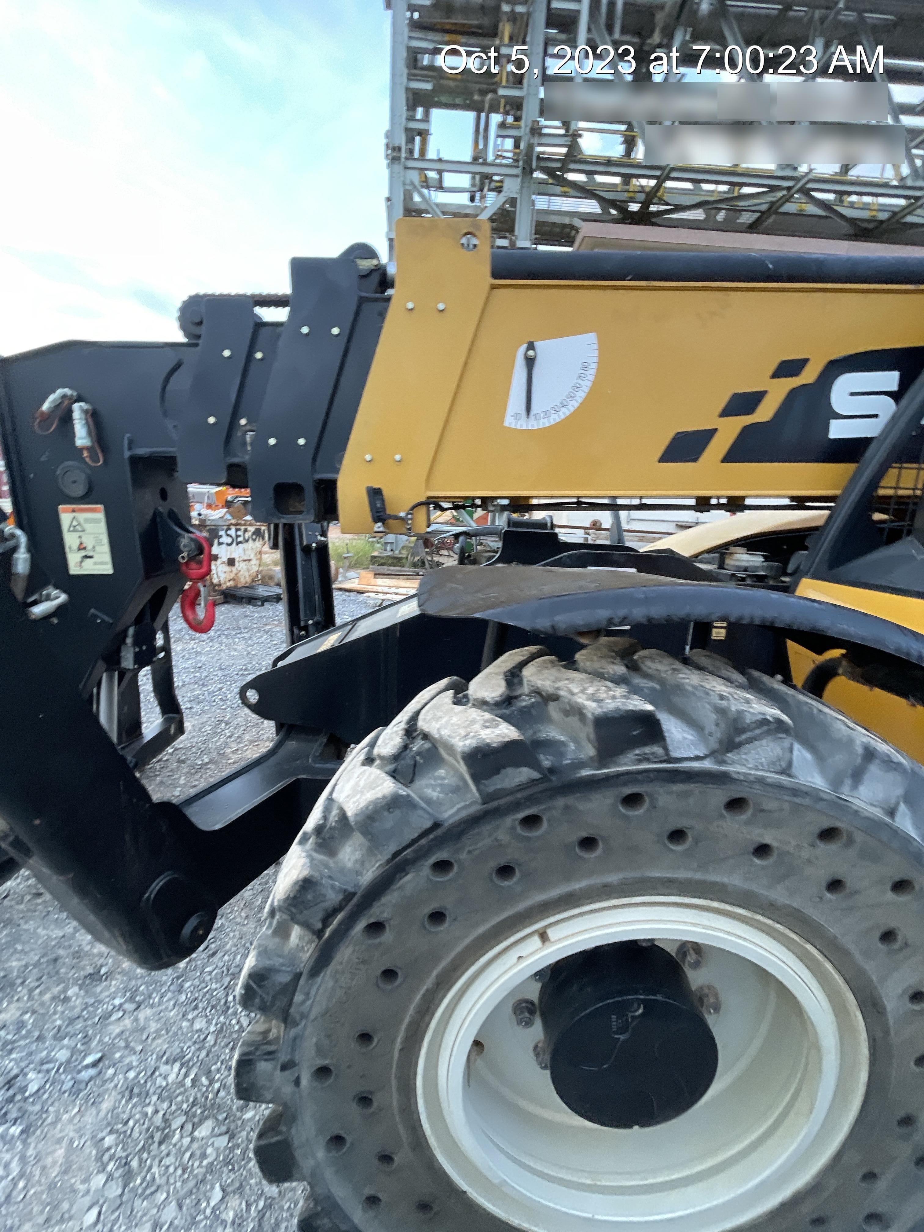 2021 SANY STH1056