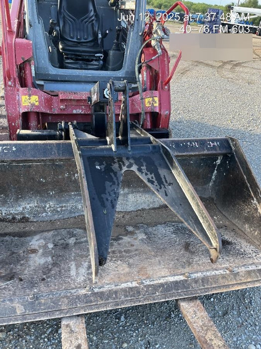 2020 Takeuchi TL8R2-R Canopy, Manual QC