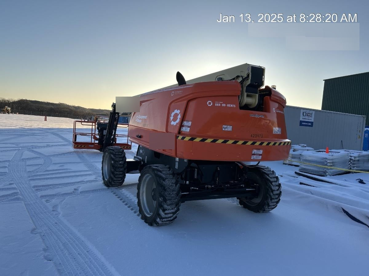 2024 JLG 660SJ