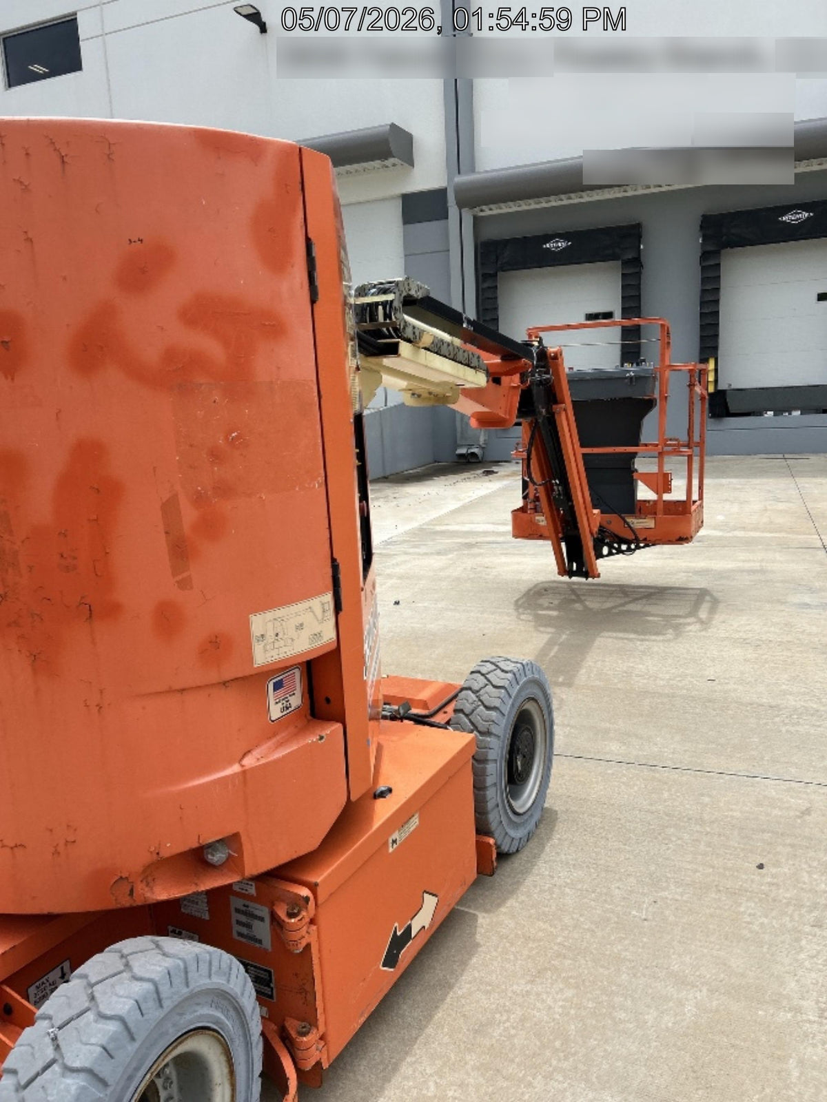 2019 JLG E300AJP