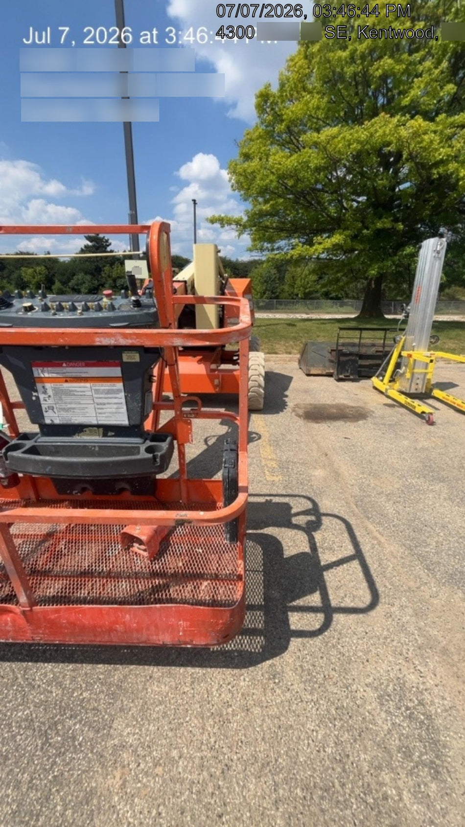 2021 JLG 340AJ