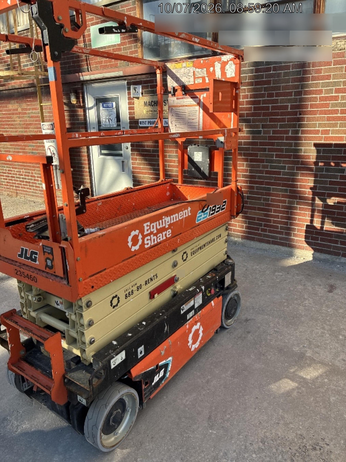 2022 JLG ES1932