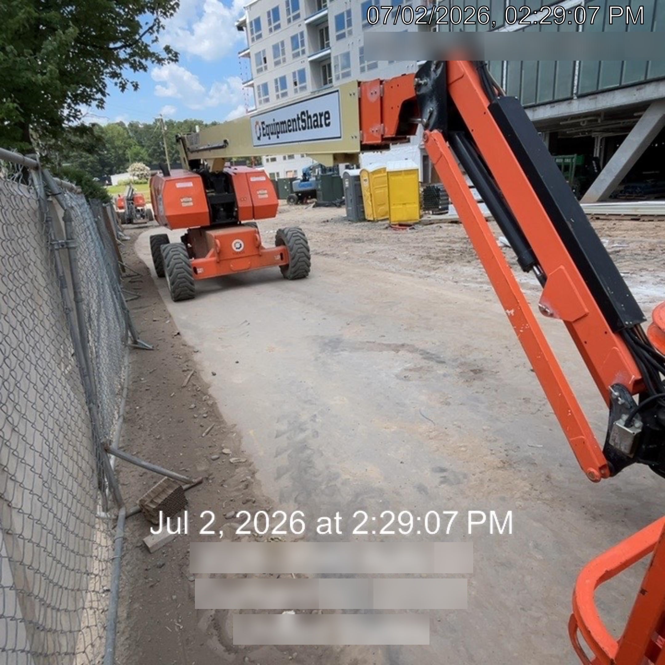 2020 JLG 860SJ