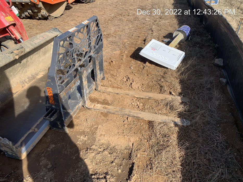 2020 PALADIN 48" Pallet Forks - Paladin