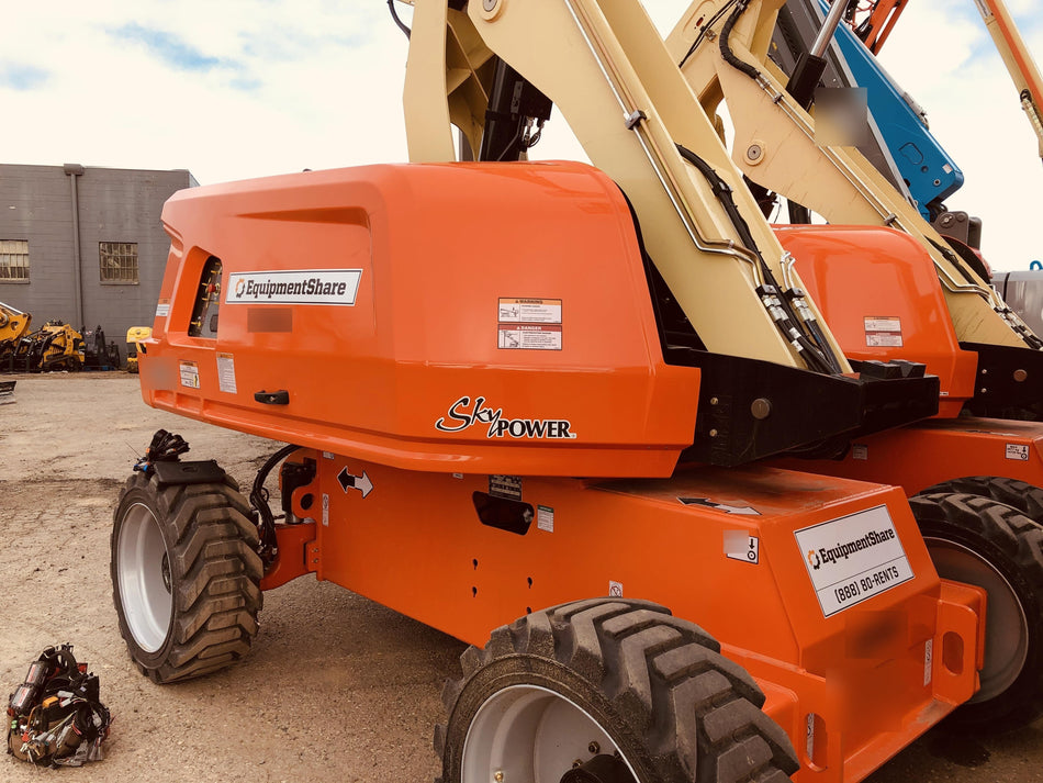2020 JLG 600S