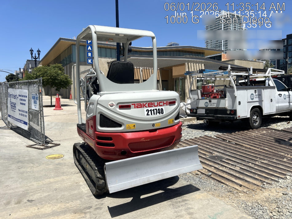 2022 TAKEUCHI TB230R