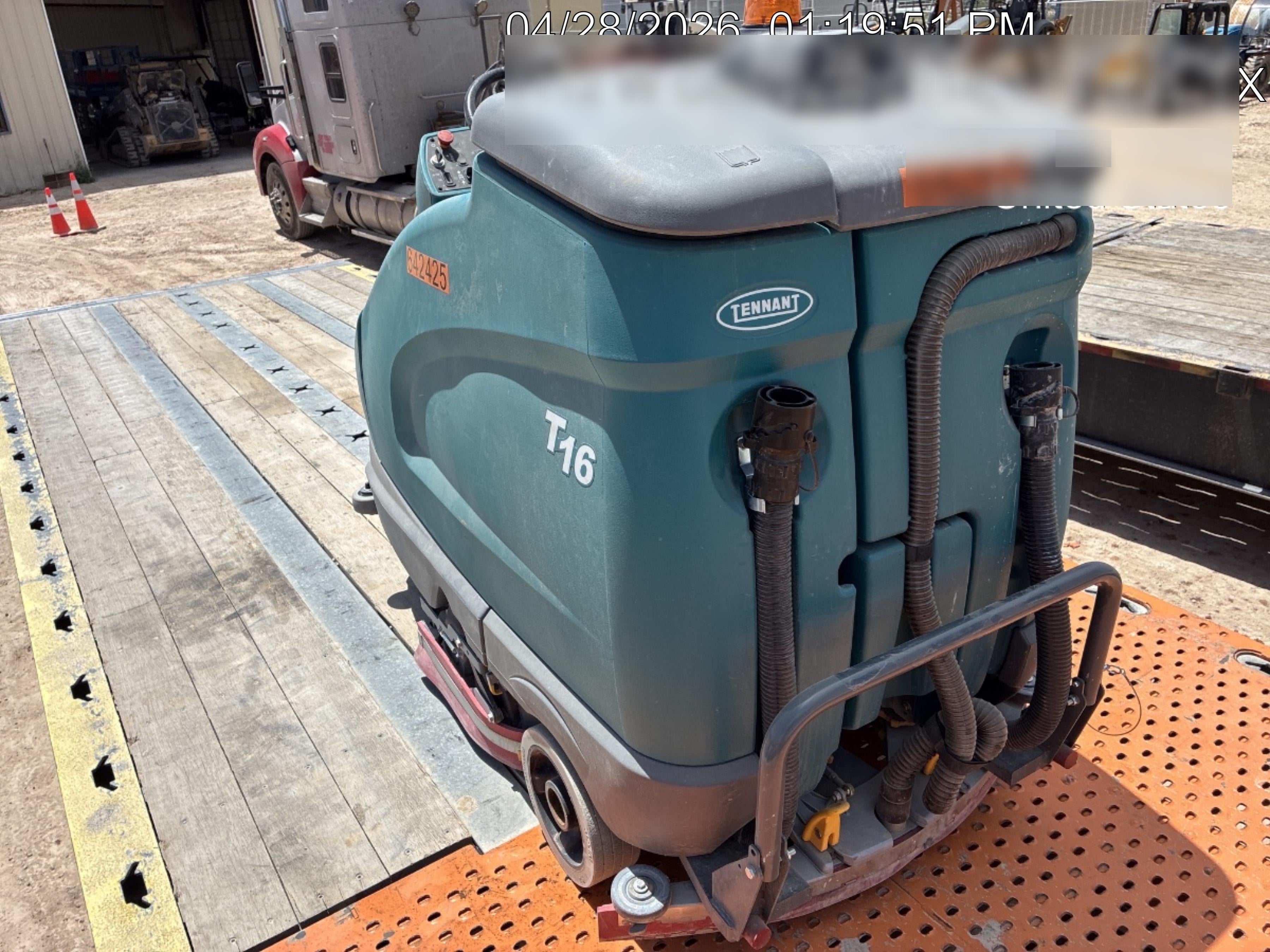 2025 TENNANT T16